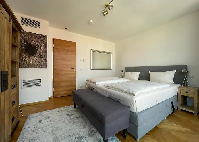 Modernes Apartment An Der Frauenkirche II